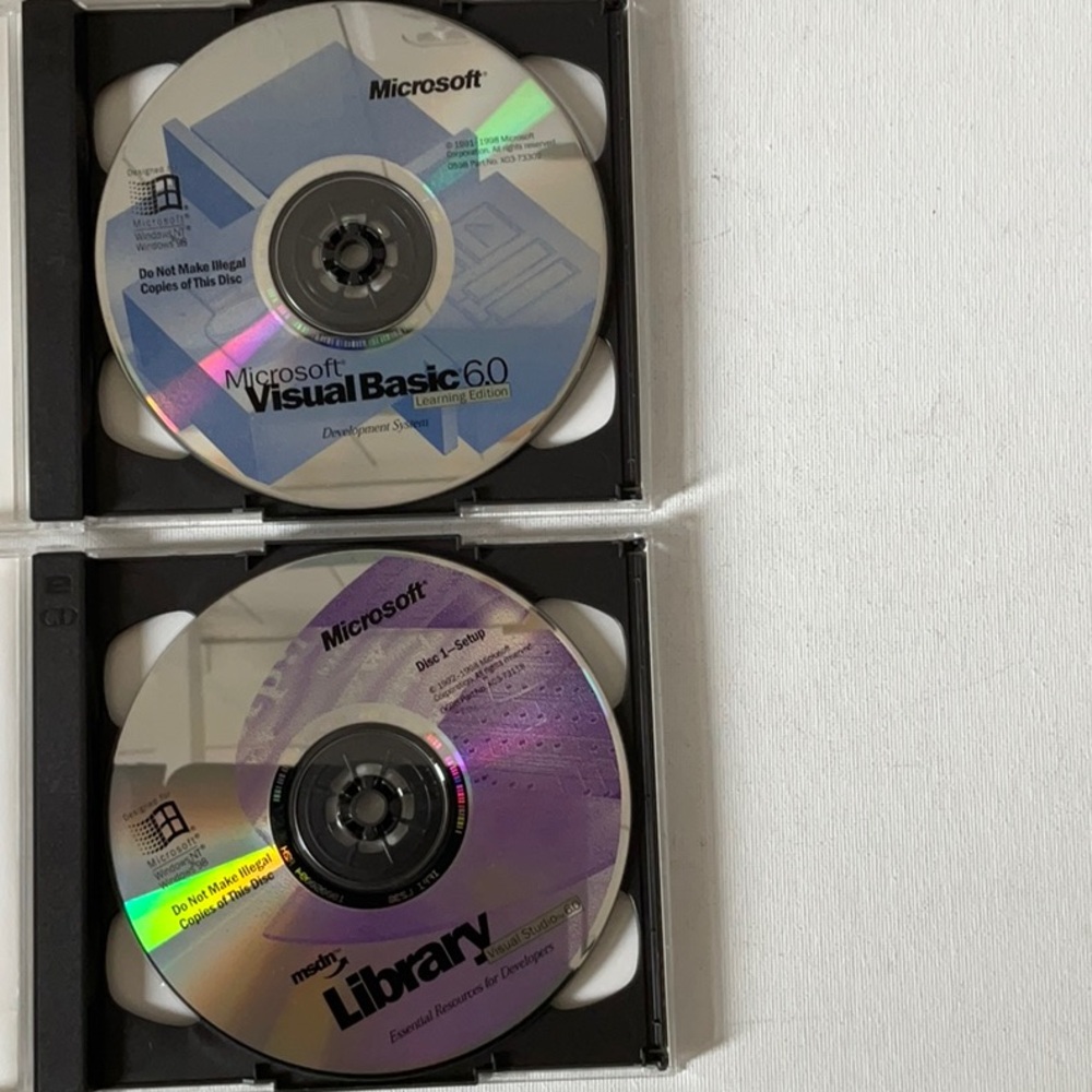 Microsoft Visual Basic 6.0 Deluxe Learning Edition - Picture 11 of 14
